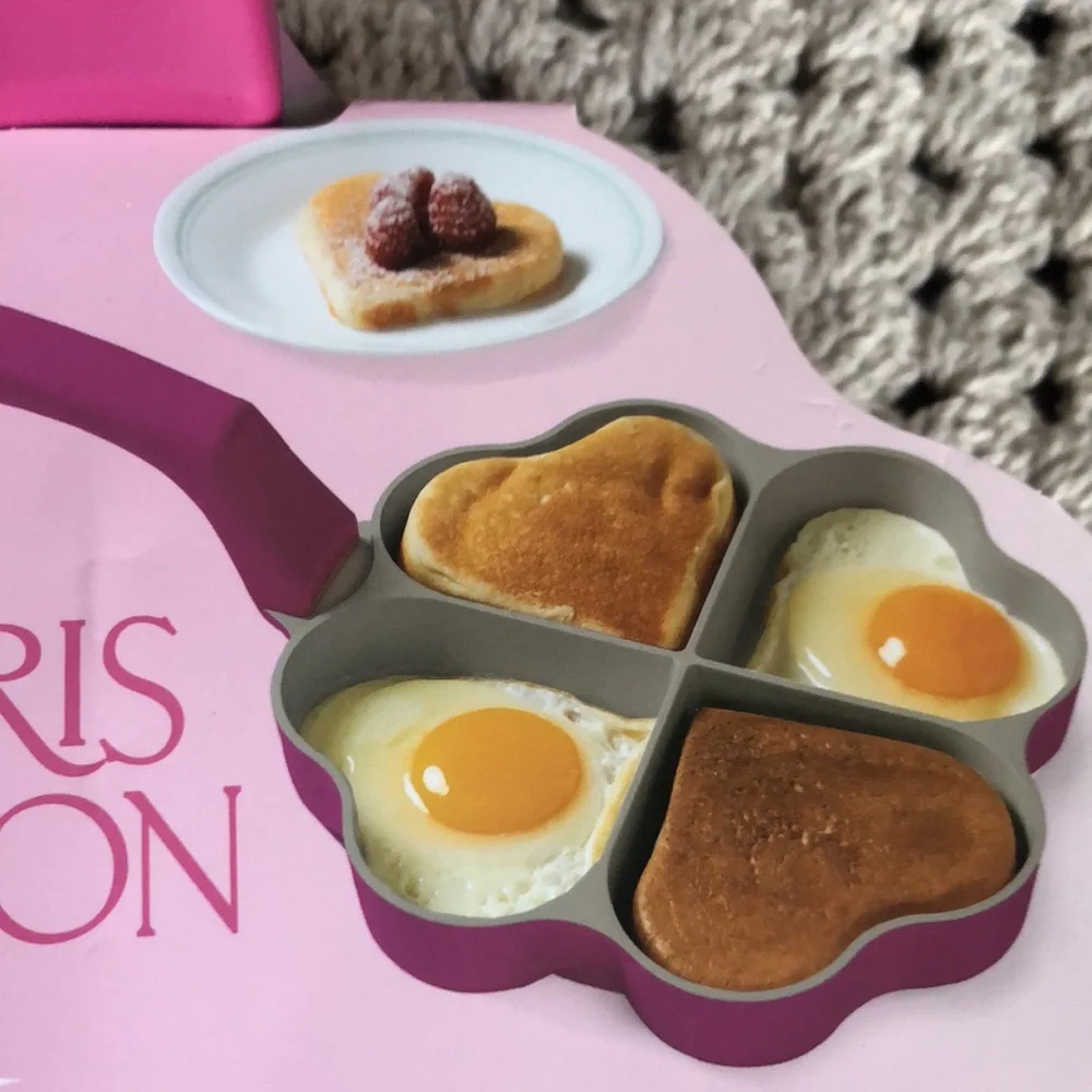 Paris Hilton Hot Tropical Pink Heart-Shaped Fry Pan